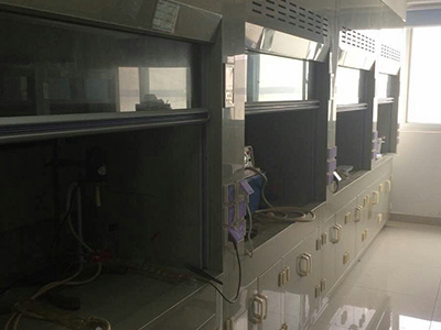 實(shí)驗(yàn)室通風(fēng)柜通風(fēng)原理及配置是什么?